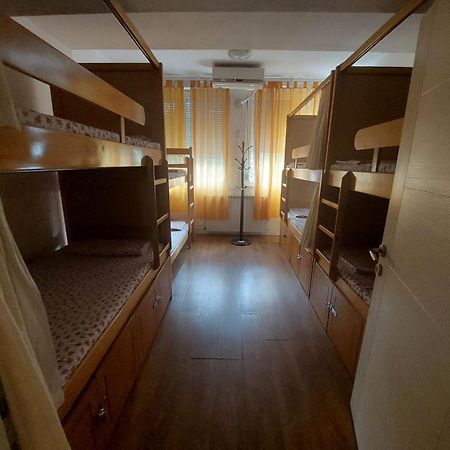 Hostel Valentin 2 سكوبجي المظهر الخارجي الصورة