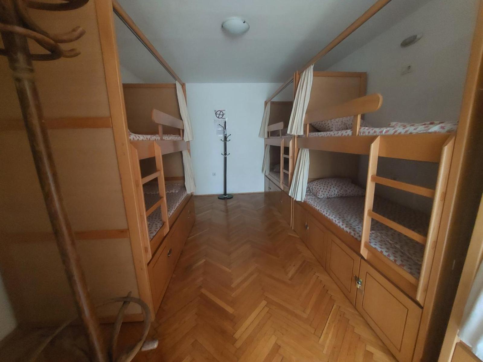 Hostel Valentin 2 سكوبجي المظهر الخارجي الصورة